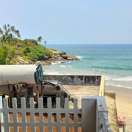Packbag Beach Hotel Kovalam Exteriör bild