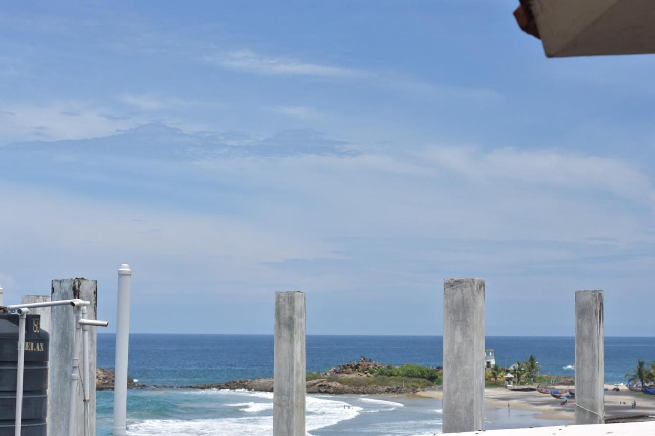 Packbag Beach Hotel Kovalam Exteriör bild